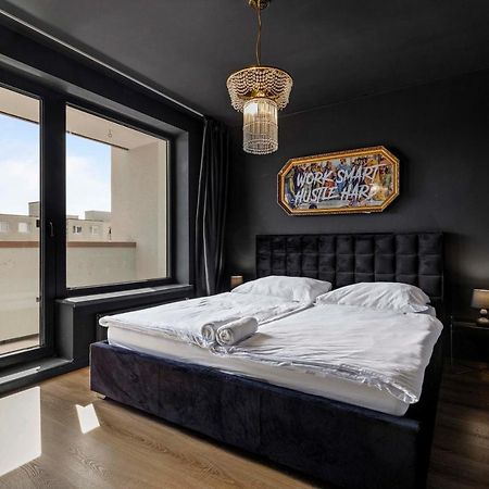 Lam Black - Ac - Balcony Apartment Bratislava Exterior photo